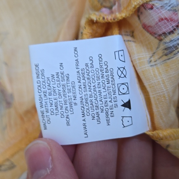 Copper Key Yellow/Red Floral Skirt, Junior Women's Size Medium, Great Condition - Picture 6 of 8